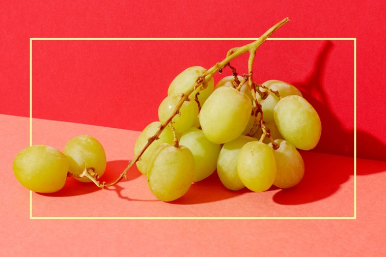 The Health Benefits of Grapes BUILDERITY